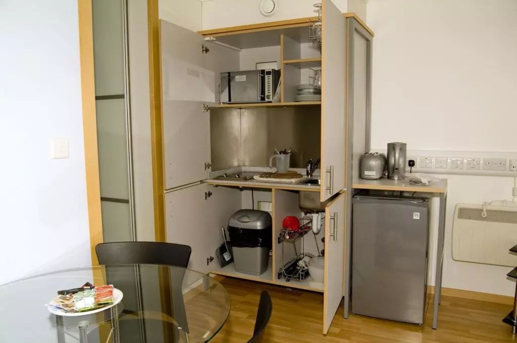 Property photo 2 of 6 Kitchen