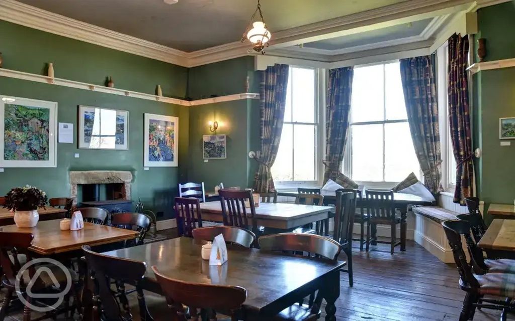 Property photo 2 of 11