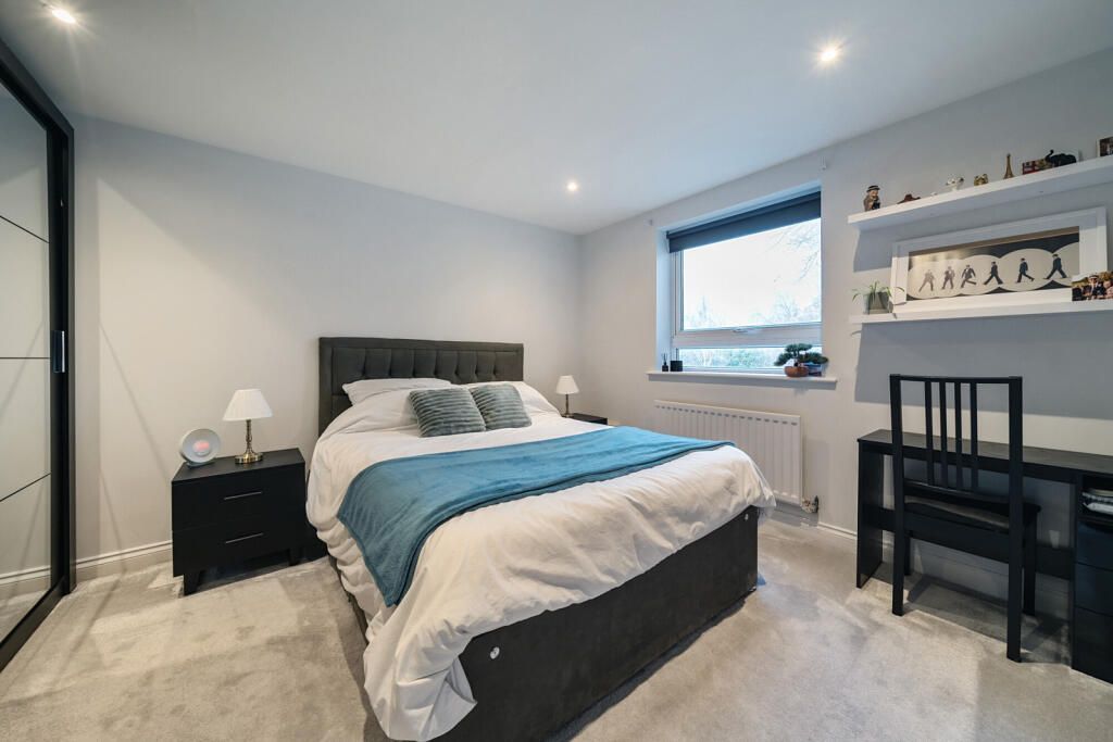 Property photo 2 of 3