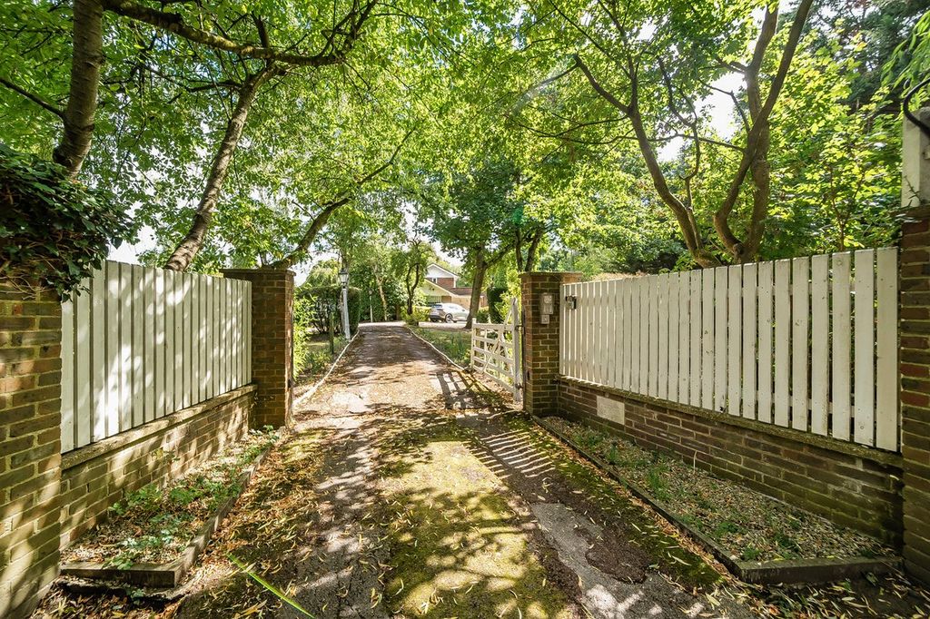 Property photo 2 of 30 Picture No. 33