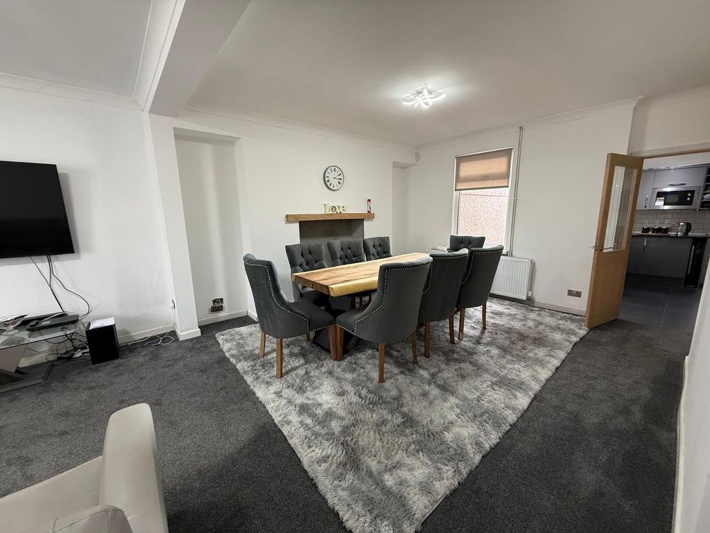 Property photo 2 of 18 Not Specified