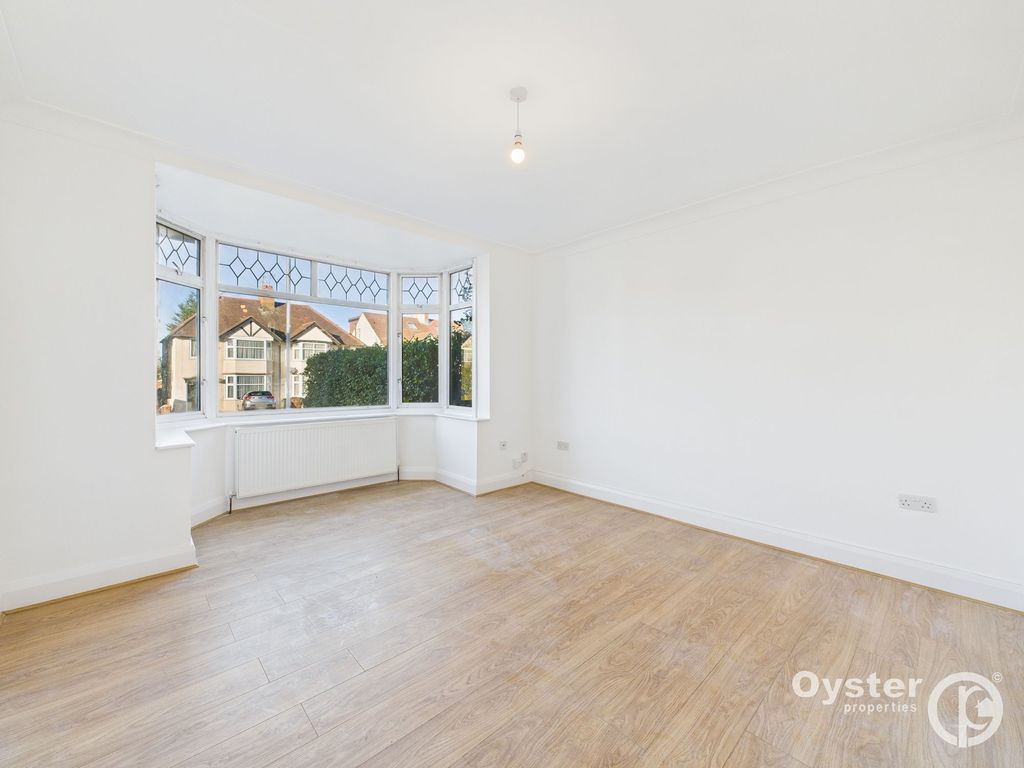 Property photo 3 of 26