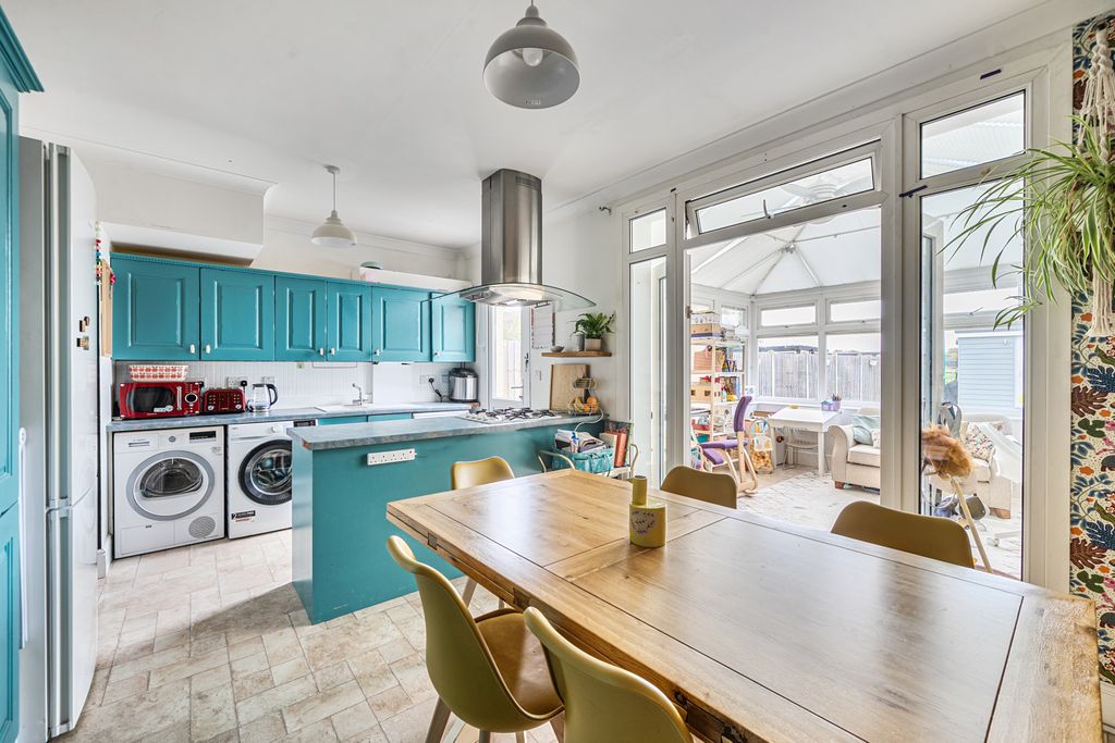 Property photo 3 of 20 Picture No. 15