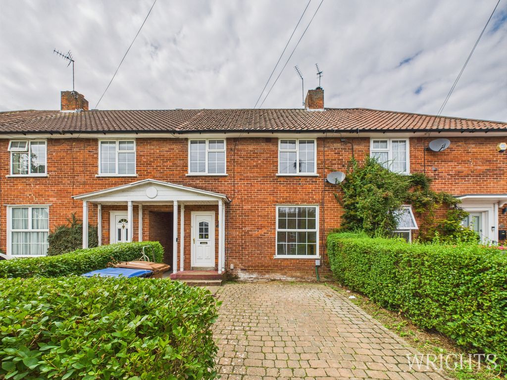 Property photo 1 of 18 Cam02796G0-Pr0463-Still030