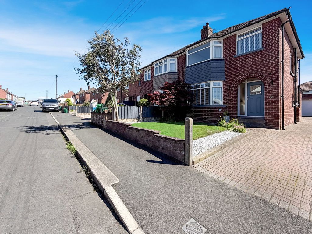 Property photo 1 of 23