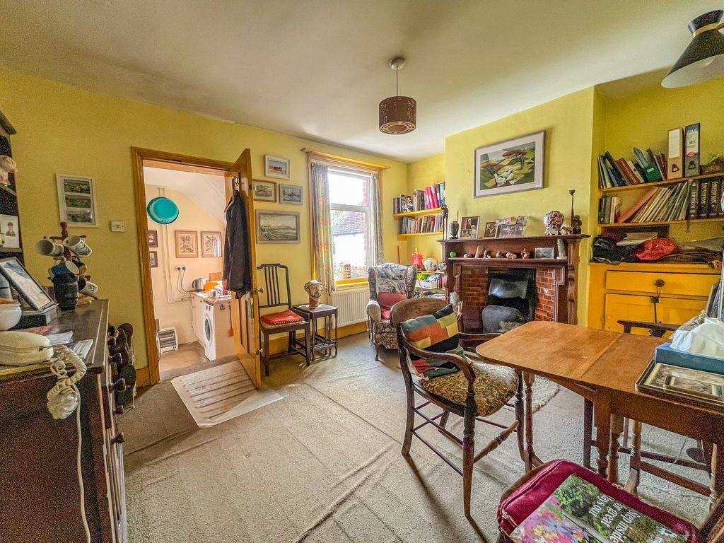 Property photo 3 of 18