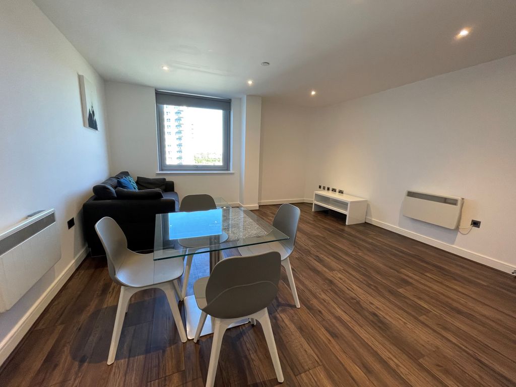 Property photo 2 of 7 Lounge/Dining Room