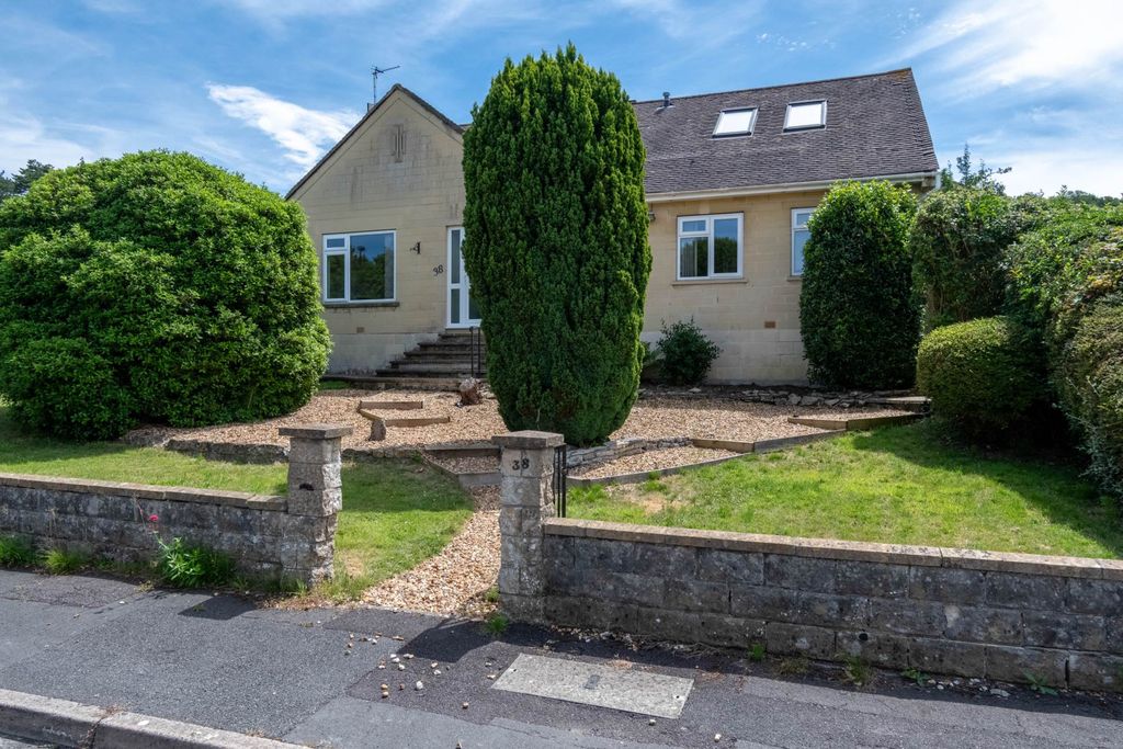 Property photo 1 of 24