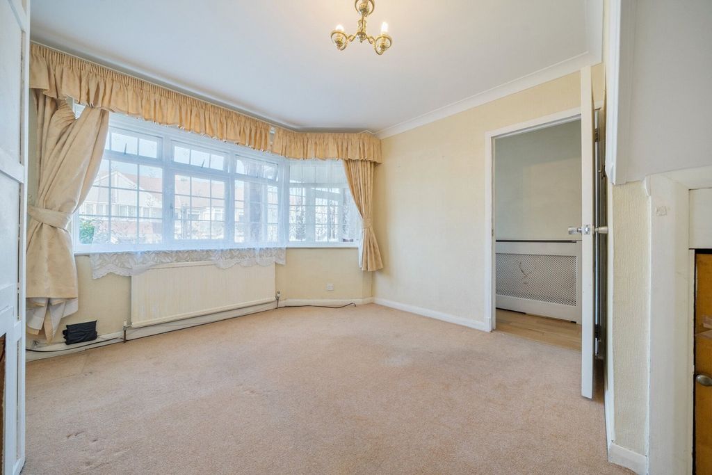 Property photo 3 of 15 Picture No. 28