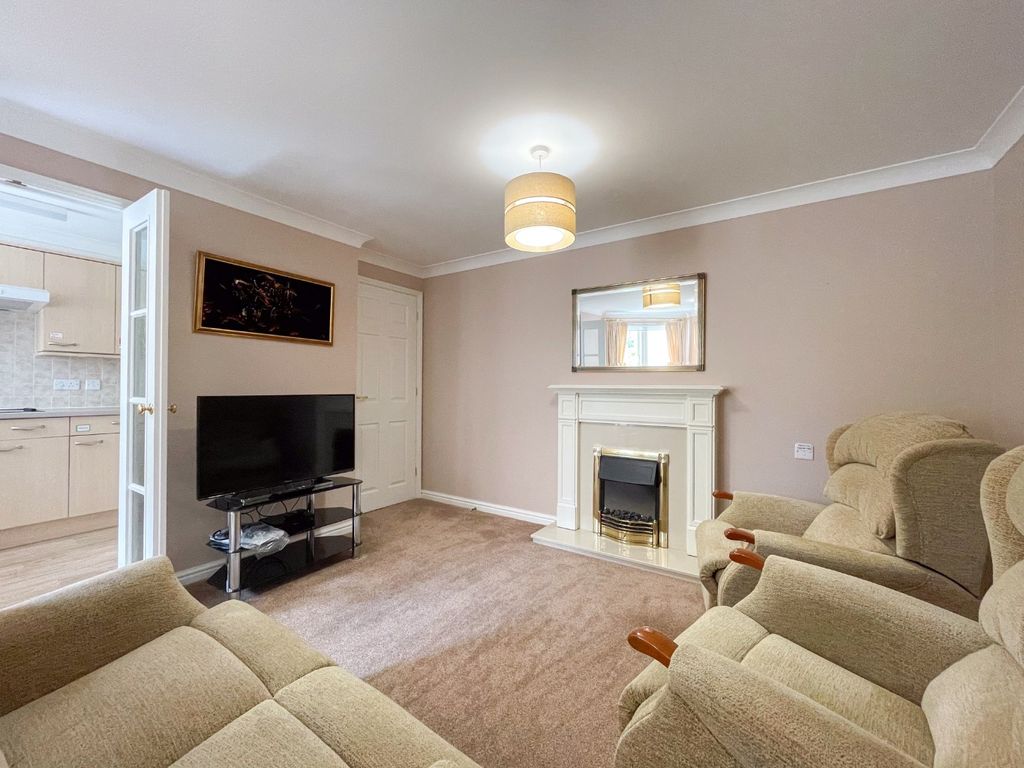 Property photo 2 of 9 3929043