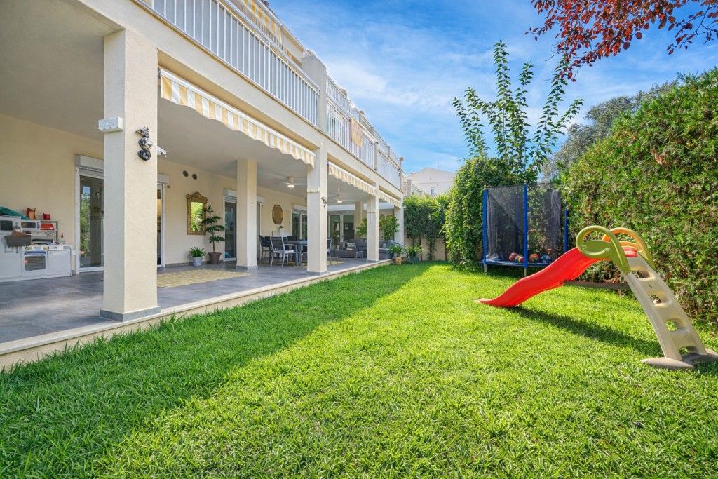 Property photo 3 of 20 Garden Apartment