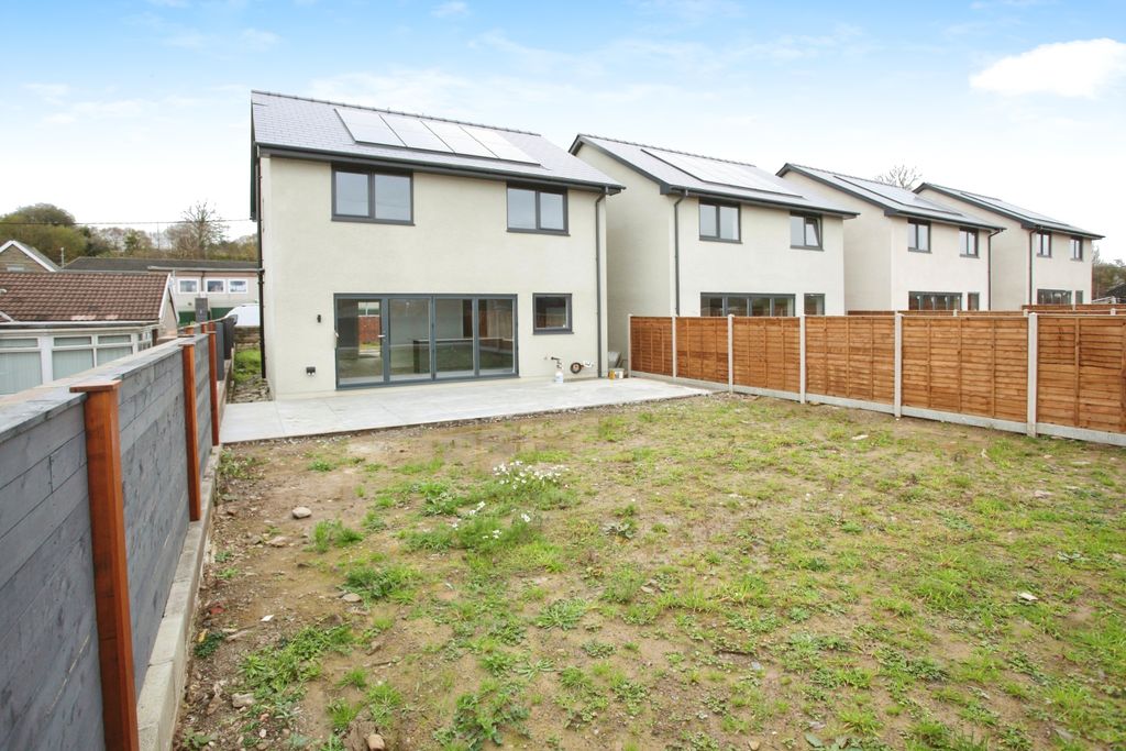 Property photo 3 of 20 Img_1475