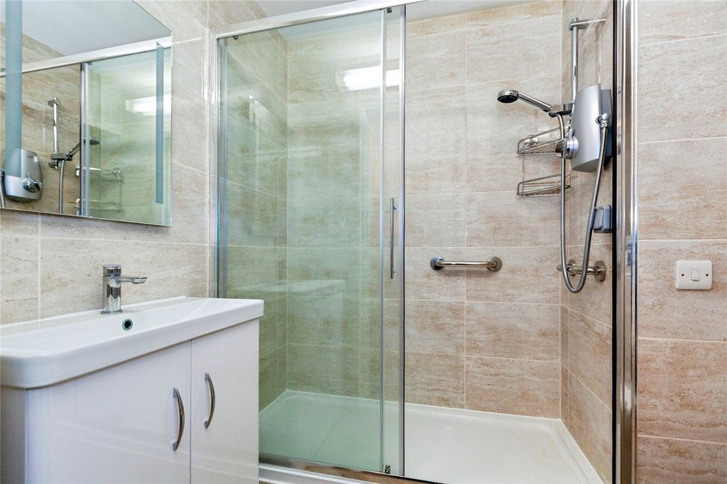 Property photo 3 of 11 Shower Room