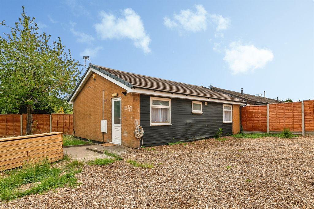 Property photo 1 of 17