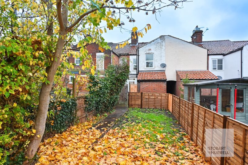 Property photo 2 of 16 Rear