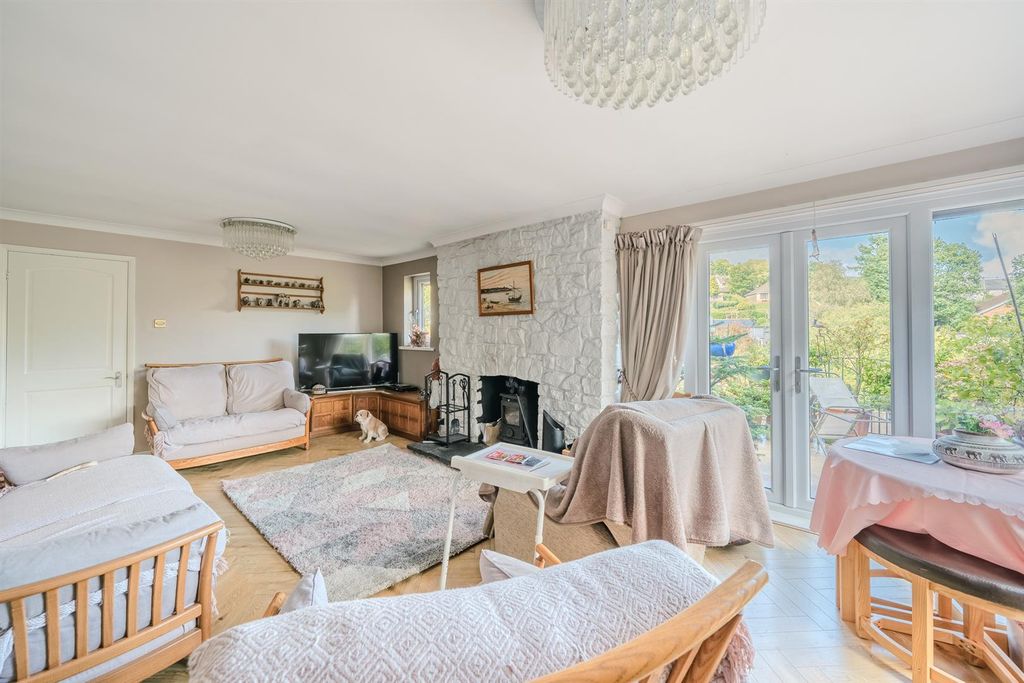 Property photo 3 of 36 2 Carreg Fawr-27.Jpg