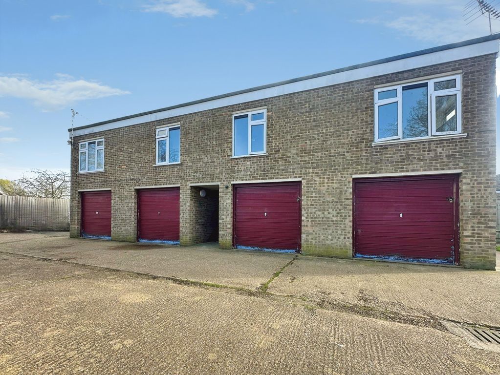 Property photo 2 of 6