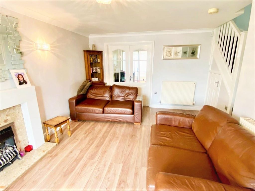 Property photo 3 of 12 Lounge1.Jpg