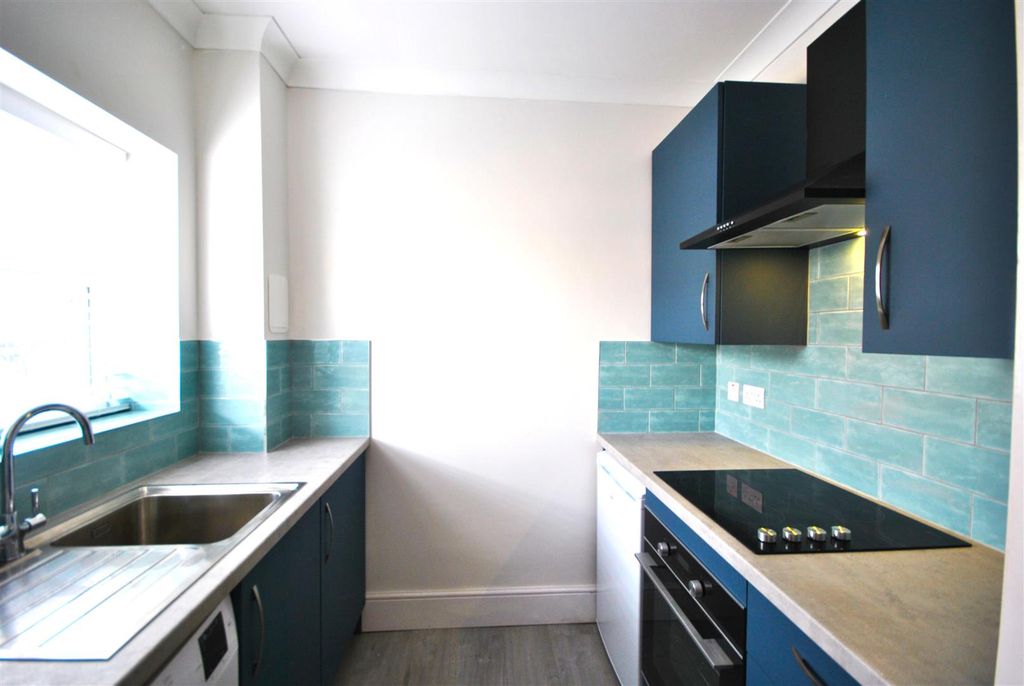 Property photo 2 of 7 Kitchen 1 (1).Jpg