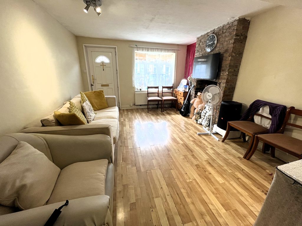 Property photo 2 of 9 Img_1746