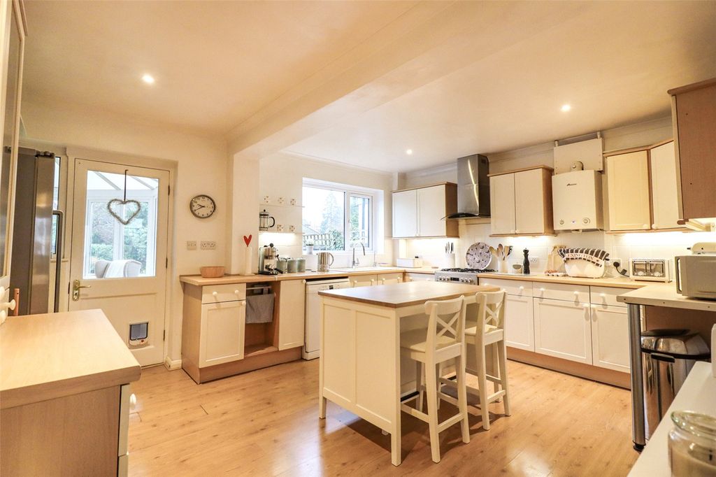 Property photo 2 of 15 Kitchen