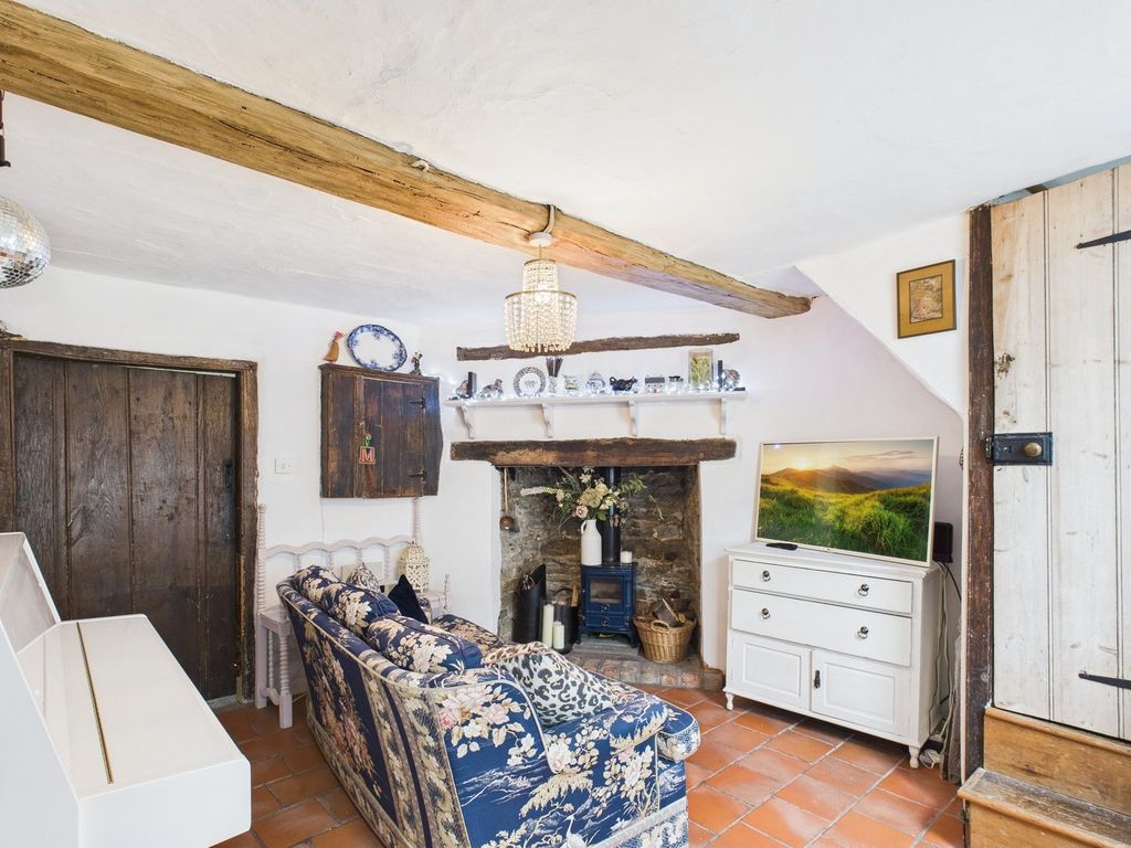 Property photo 2 of 18