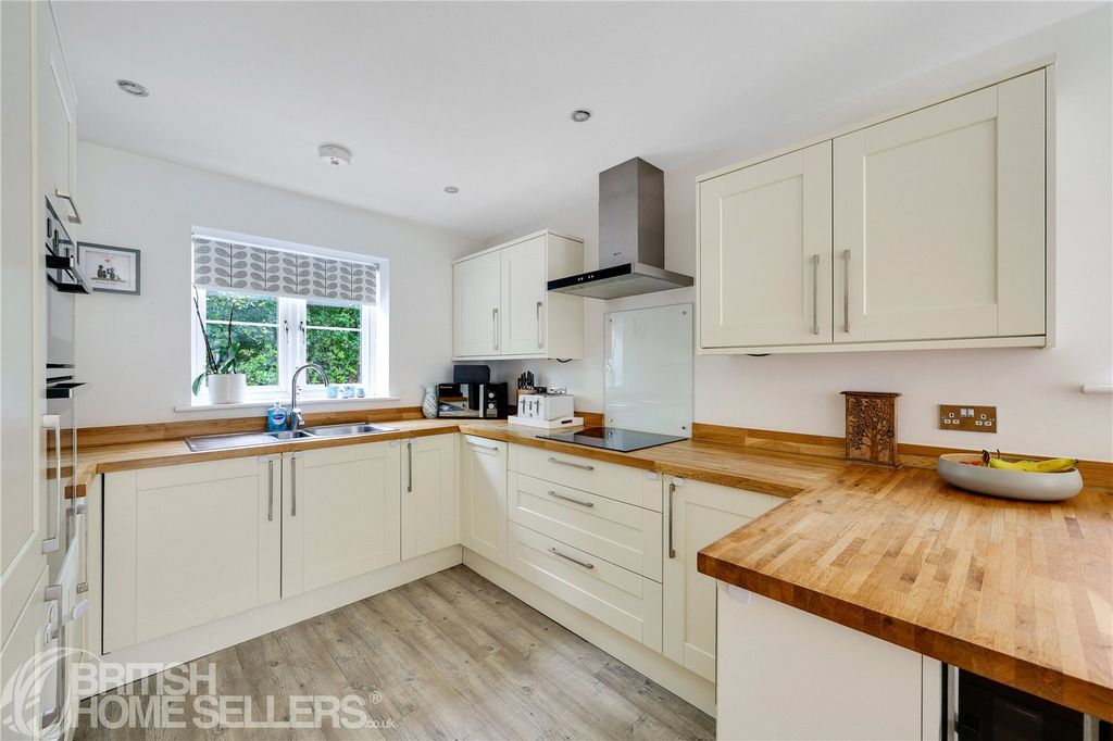 Property photo 2 of 15 Picture No. 03
