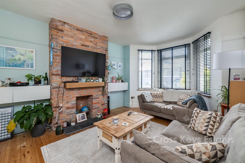 Property photo 3 of 24 Sitting Room