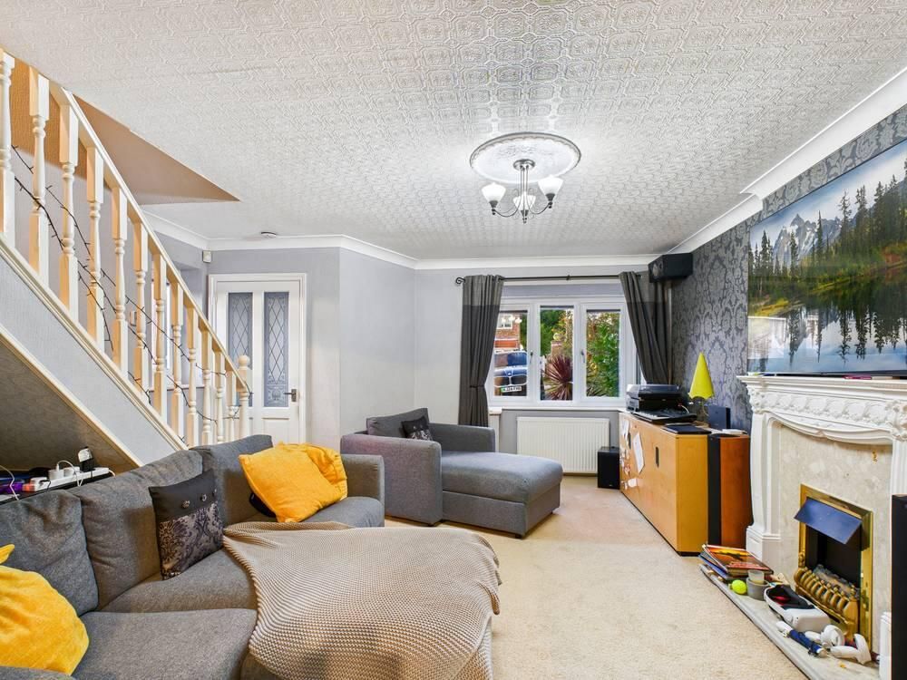 Property photo 2 of 20 Living Room