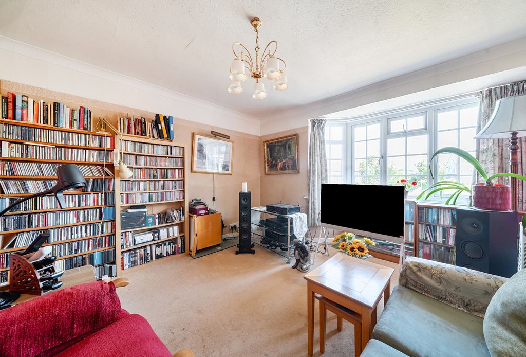 Property photo 2 of 16 1494551-7-6A59097...