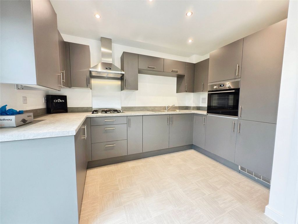 Property photo 3 of 14 Picture No. 15