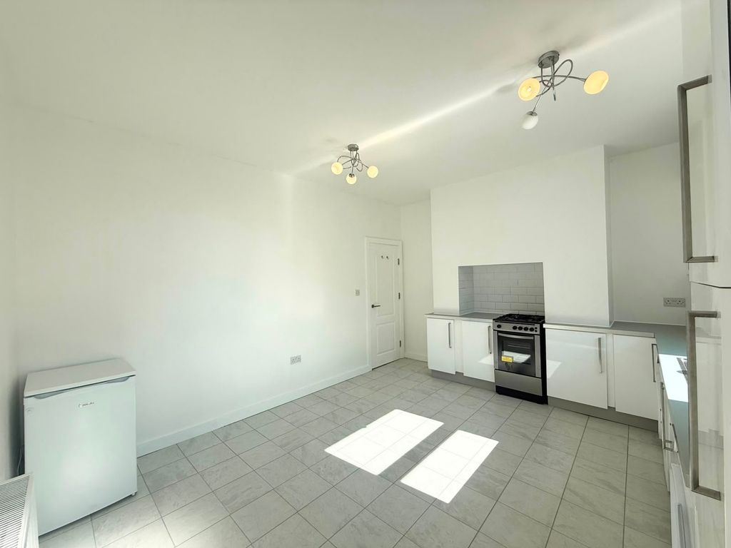 Property photo 3 of 13 Picture No. 04