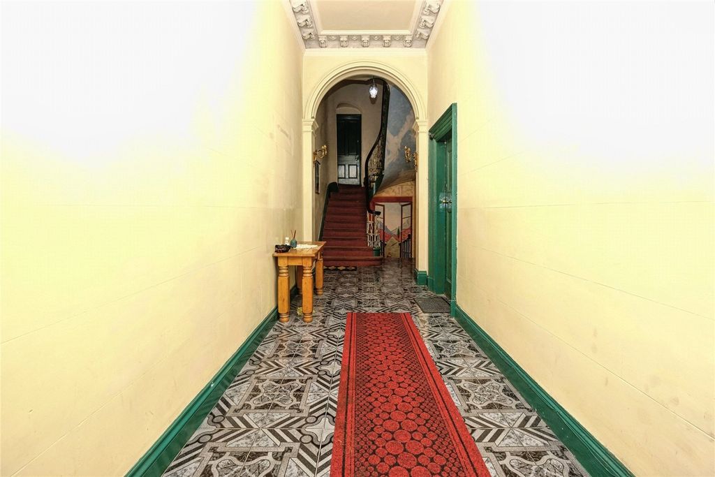 Property photo 3 of 54 Picture No. 29