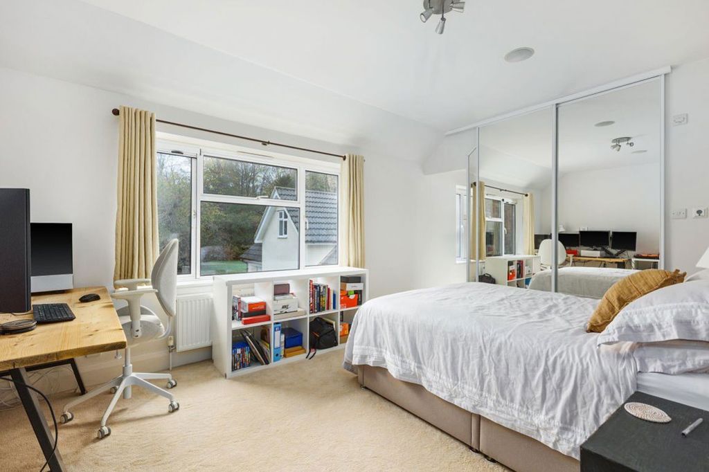 Additional image 12 of 6 bed detached house to rentWildernesse Avenue, Sevenoaks TN15