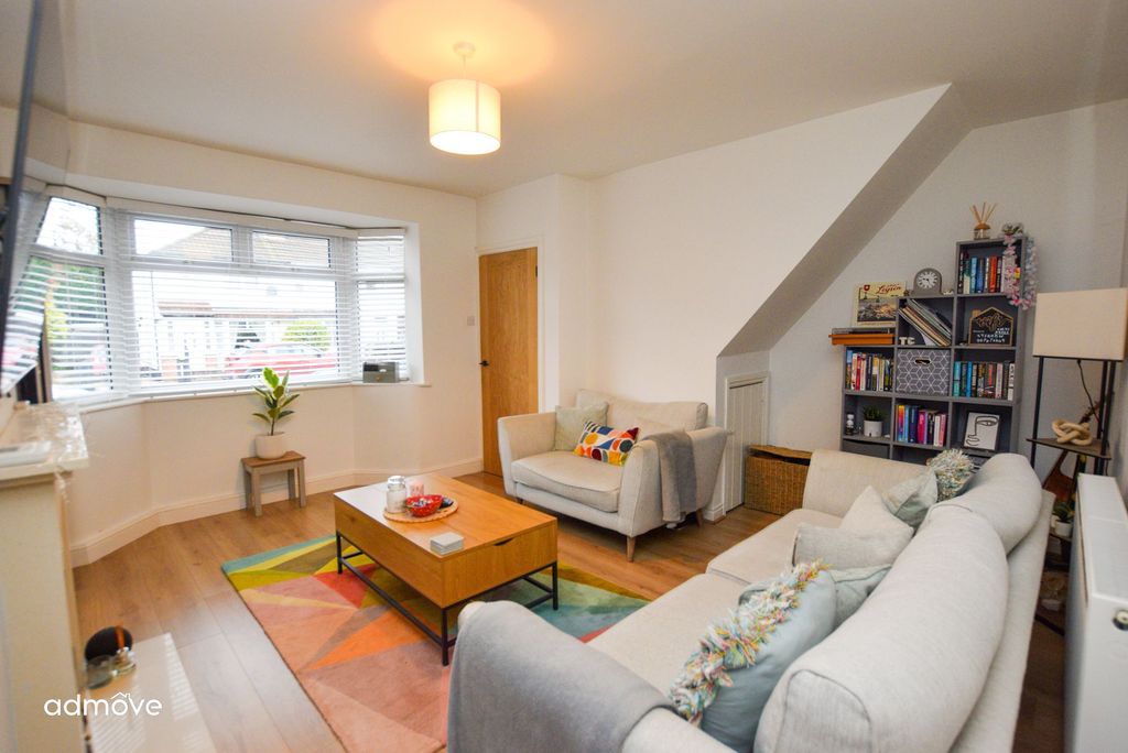 Property photo 3 of 14 Photo 12