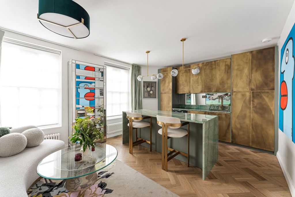 Property photo 1 of 16 Reception/Kitchen
