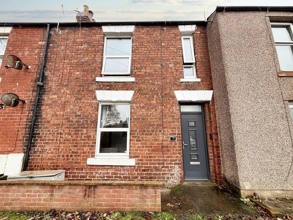 Property photo 3 of 10 Front