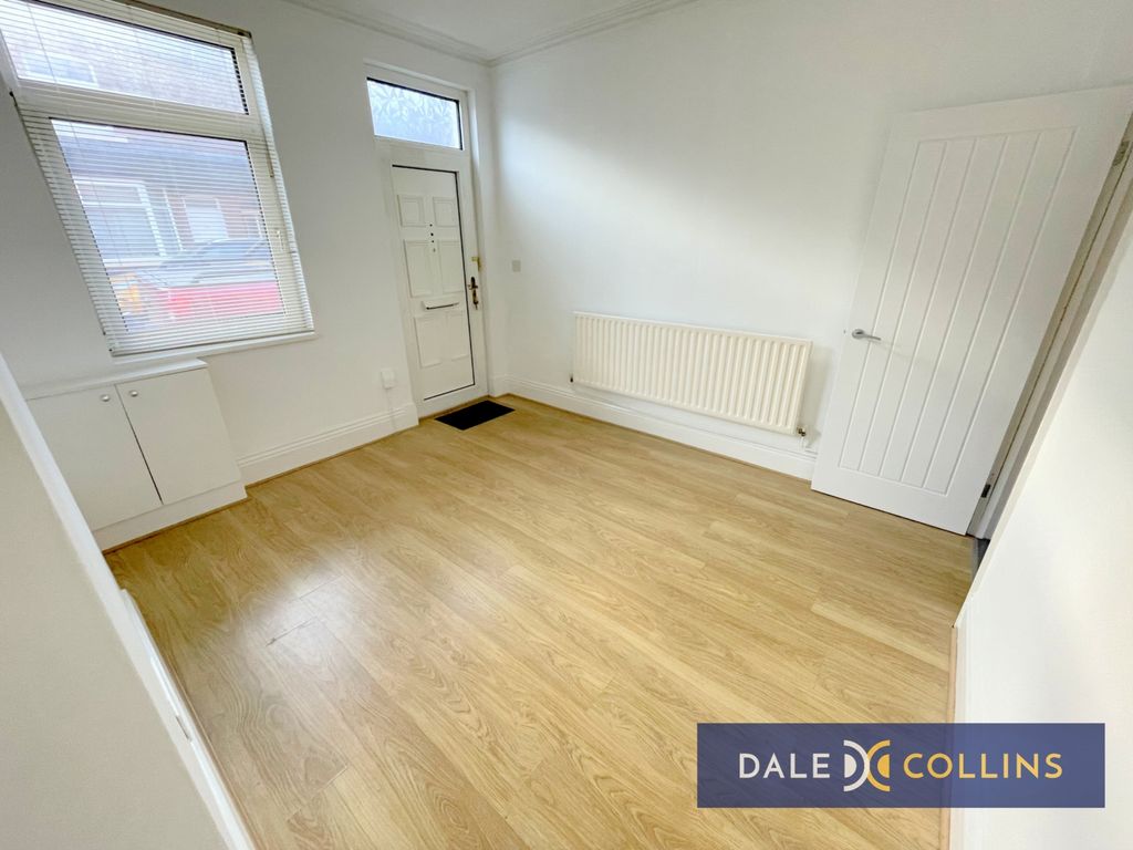 Property photo 3 of 17 Photo 17