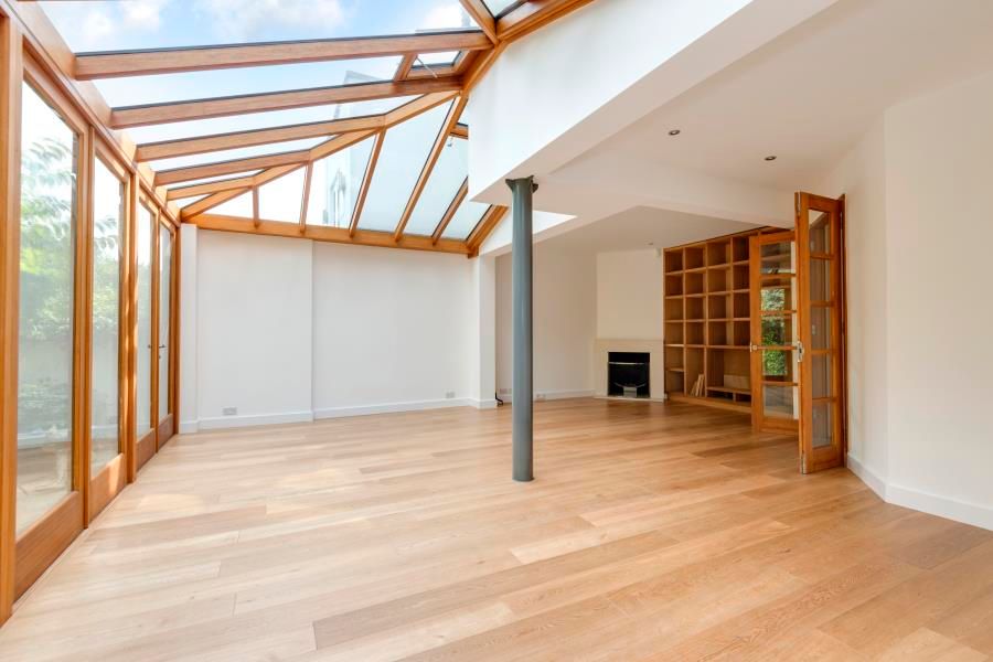 Property photo 2 of 18