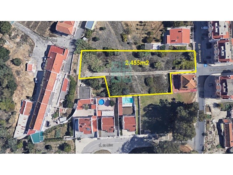 Property photo 2 of 28