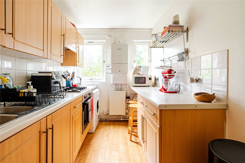 Property photo 1 of 24 Picture No. 20