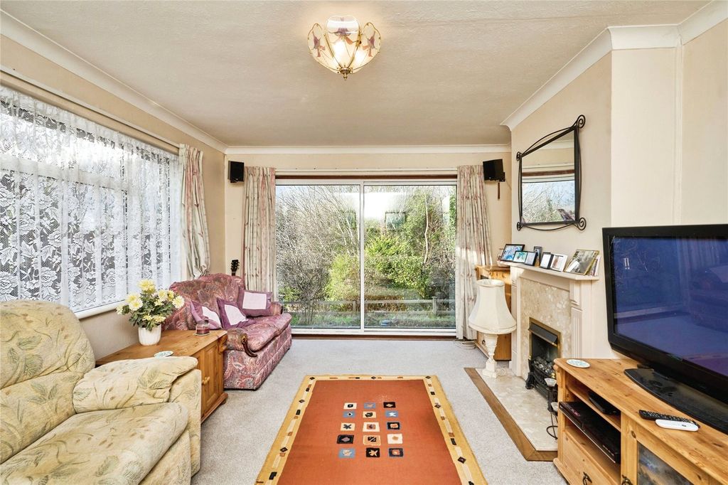 Property photo 3 of 16 Picture No. 06
