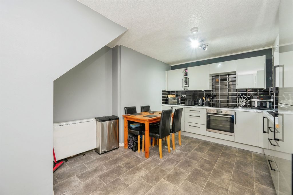 Property photo 2 of 14 Refitted Kitchen Diner: