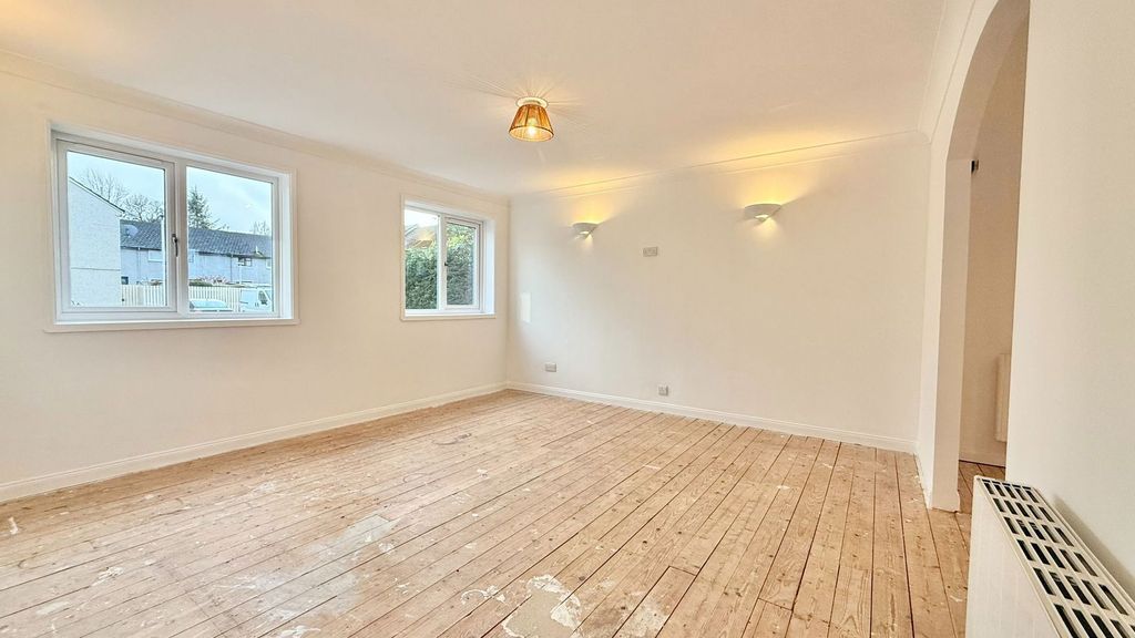 Property photo 3 of 22