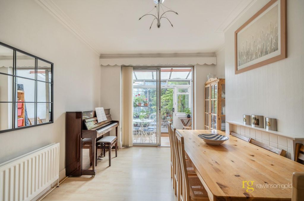 Property photo 3 of 10 6d2B1E78-A6c5-4F6c-9c80-Dba9F3A434B2.Jpg