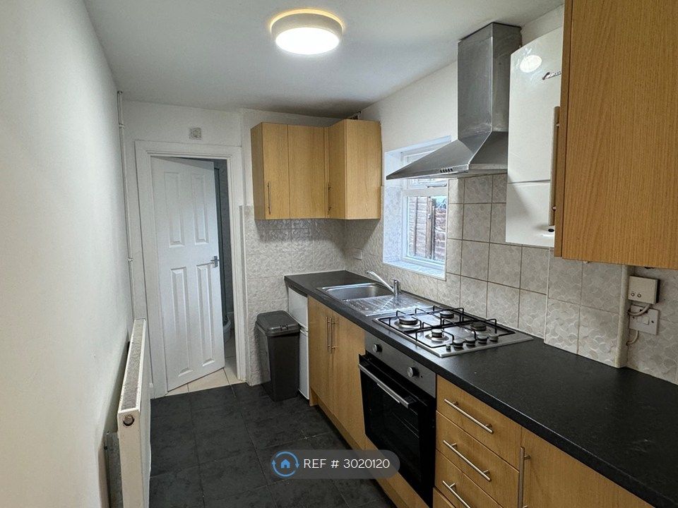 Property photo 2 of 3