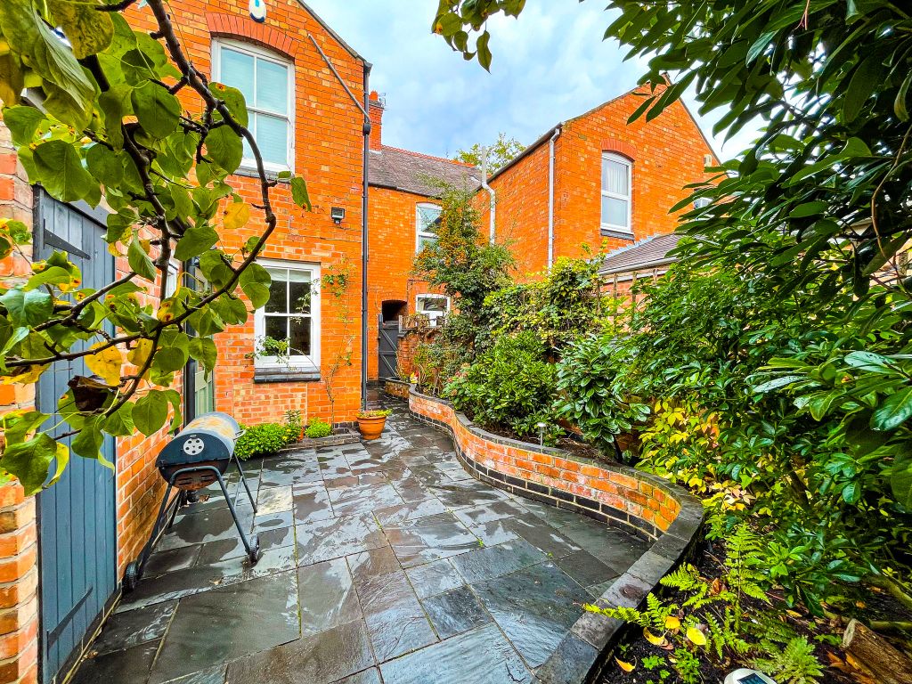 Property photo 2 of 37 37789_2_304812