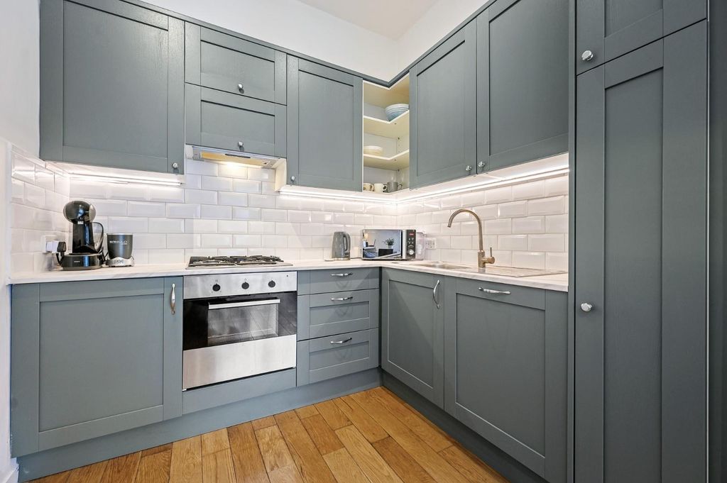 Property photo 2 of 10 Fbl - Lena Gardens - Kitchen1 (1).Jpg