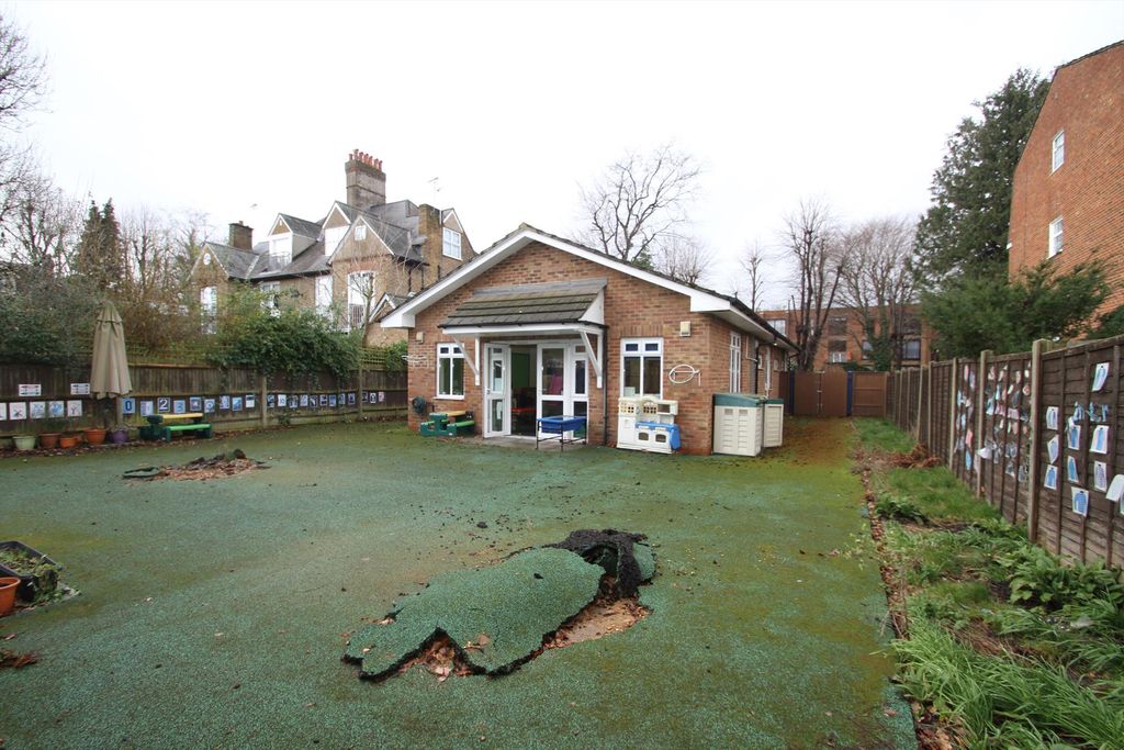 Property photo 2 of 11