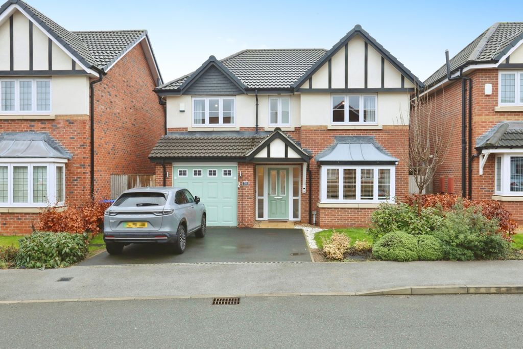 Property photo 1 of 20 Property Front